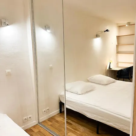 Appartamento A Comfortable In Downtown Parigi
