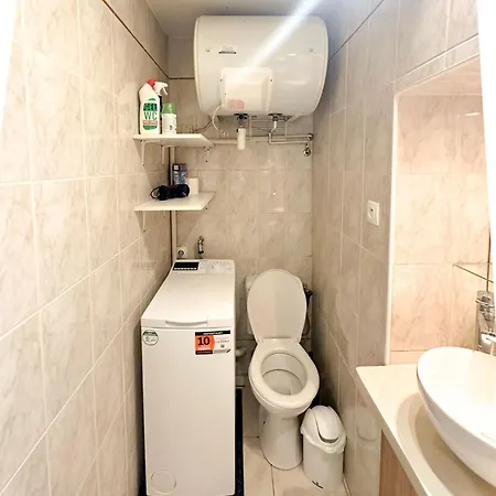 A Comfortable In Downtown Appartamento