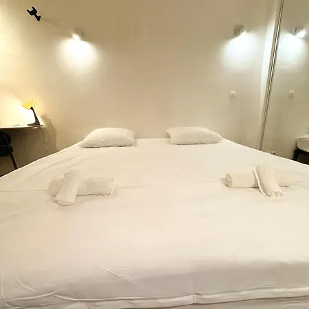 Appartamento A Comfortable In Downtown *